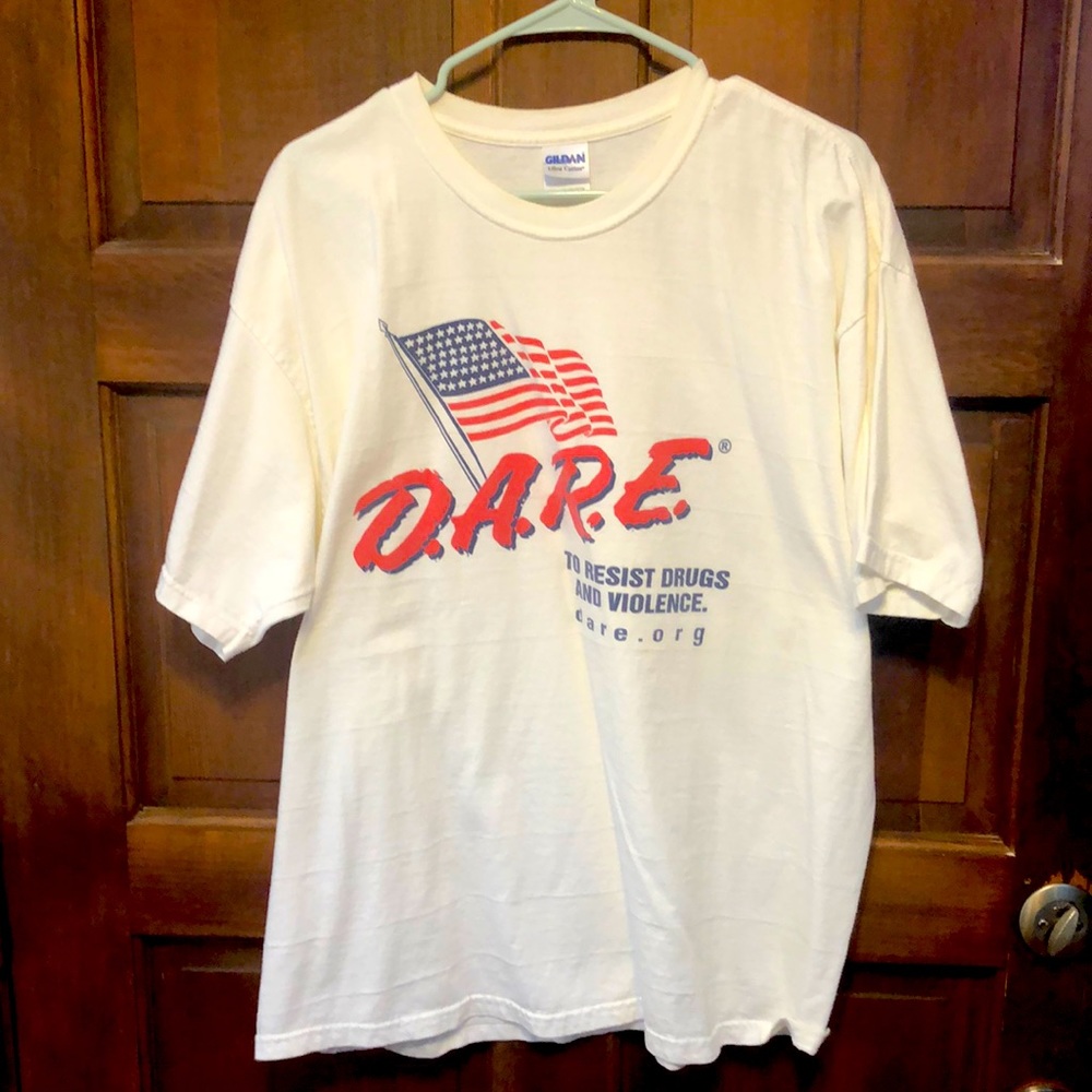 Vintage D.A.R.E. T-Shirt. Men’s XL DARE Tee.